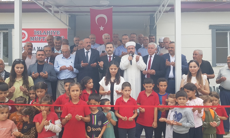 Kritik Açıklama: İslahiye'de depremde hasar gören Hacı Fatma Köse Camisi 31. cami ibadete açıldı - Son Dakika