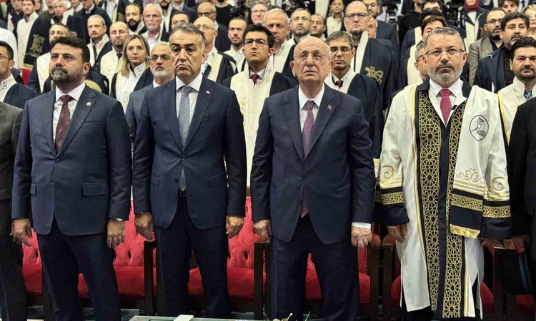 Kritik Açıklama: İsmail Kahraman, 15 Temmuz'u Türkiye'nin işgali teşebbüsü olarak nitelendirdi