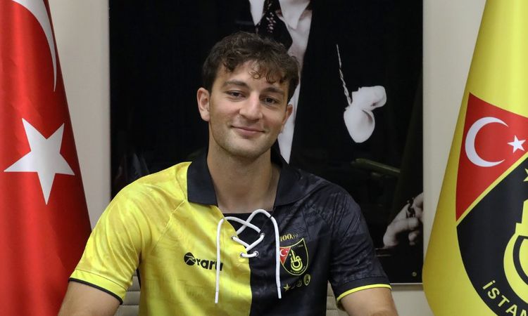 Kritik Açıklama: İstanbulspor, Emrecan Uzunhan’ı kadrosuna dahil etti ve Merak Edilenler