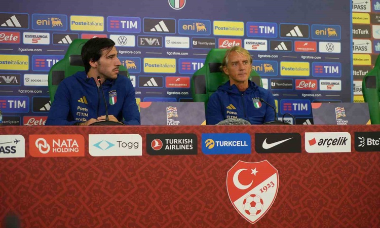 Kritik Açıklama: İtalya Teknik Direktörü Mancini, Türkiye'nin güçlü ve kaliteli ekip olduğunu söyledi - Son Da