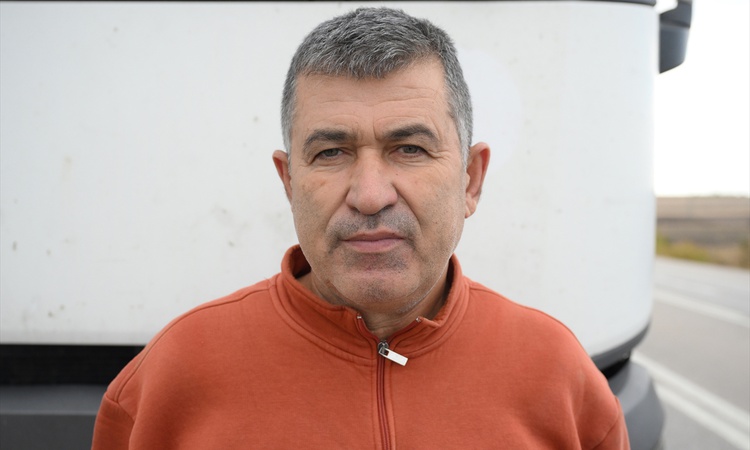 Kritik Açıklama: Kapitan Andrevo'daki yenileme Hamzabeyli'de tır kuyruğunu 27 kilometreye çıkardı ve Merak Edi