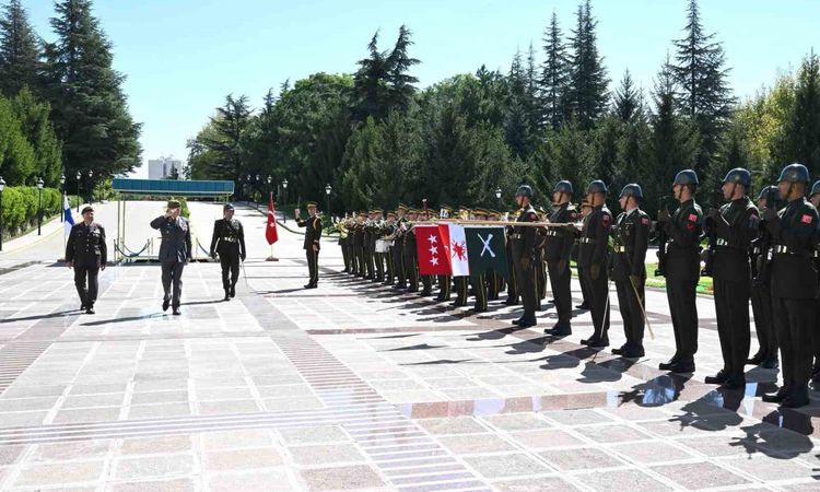 Kritik Açıklama: Kara Kuvvetleri Komutanı Tokel, Finlandiyalı mevkidaşı Valimaki ile bir araya geldi