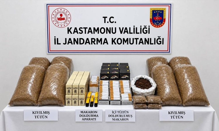 Kritik Açıklama: Kastamonu'da operasyonda 4 tabanca ele geçirildi, 3 şüpheli yakalanarak gözaltına sevk edildi