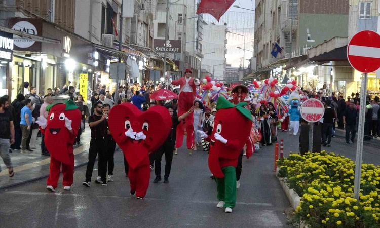 Kritik Açıklama: Kilis'te Biber Festivali resmen start aldı, Vali kırmızı biberde Türkiye üçüncülüğünü vurgula