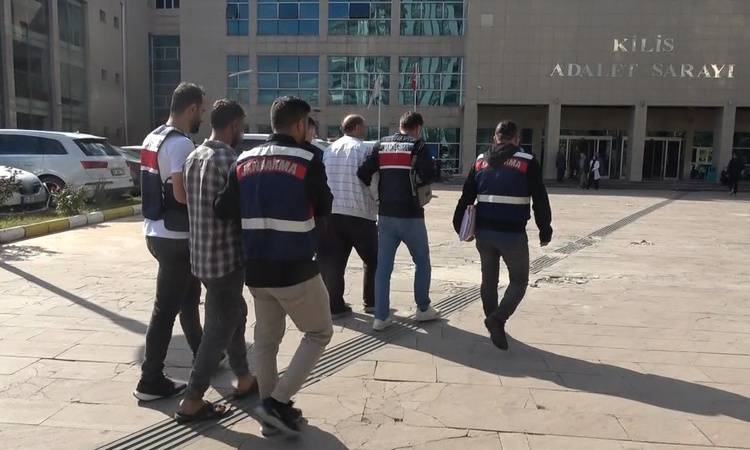 Kritik Açıklama: Kilis'te DEAŞ operasyonunda yakalanan 2 şüpheliden biri hakkında tutuklama kararı verildi | İ