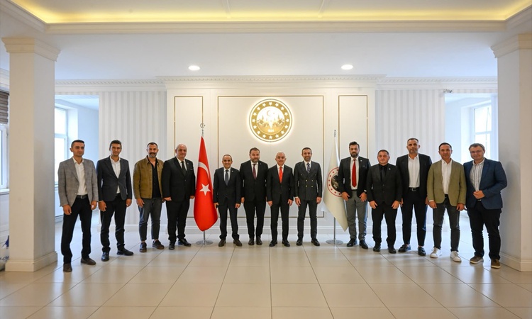 Kritik Açıklama: Kırklareli Valisi Turan, TFFHGD heyetini kabul etti, hakemliği övdü ve Merak Edilenler