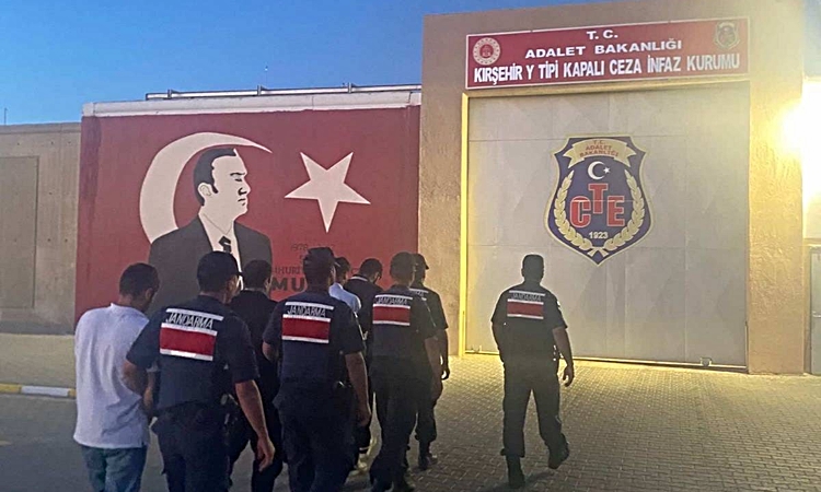 Kritik Açıklama: Kırşehir merkezli 3 ilde yasa dışı bahis operasyonu: 4 tutuklama ve Merak Edilenler