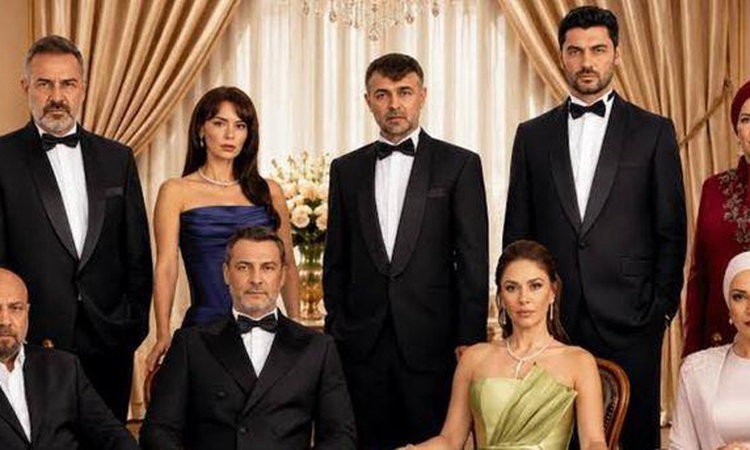 Kritik Açıklama: Kızılcık Şerbeti bitti mi, final mi yapacak? Kızılcık Şerbeti senaristleri diziden neden ayrı