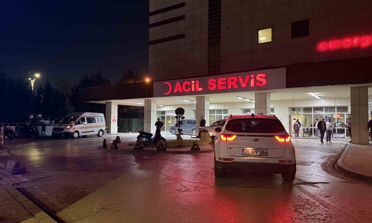 Kritik Açıklama: Kocaeli İzmit'te sokakta fenalaşan kanser hastası hastanede yaşamını yitirdi - Son Dakika Bil