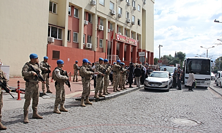 Kritik Açıklama: Kocaeli'de "tefecilik" ve "özel belgede sahtecilik" operasyonunda yakalanan 7 zanlı daha hakk