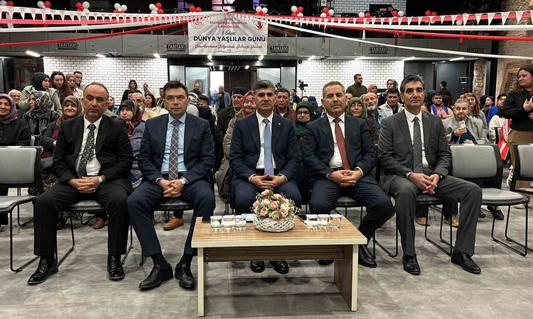 Kritik Açıklama: Konya’da 1 Ekim Dünya Yaşlılar Günü kutlandı