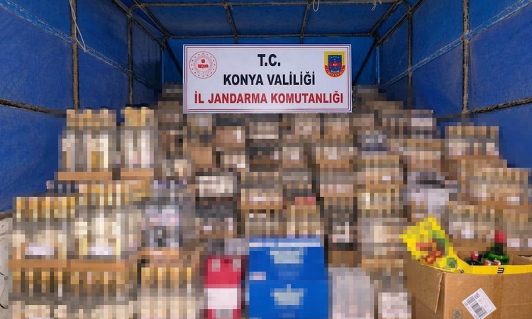 Kritik Açıklama: Konya'da 15 günlük kaçak alkol ve sigara operasyonunda 4 şüpheli serbest bırakıldı ve Merak E