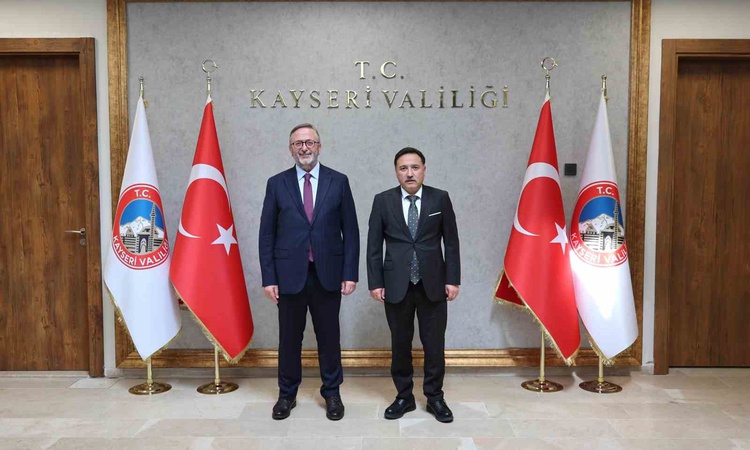 Kritik Açıklama: Kültür ve Turizm Bakan Yardımcısı Yılmaz, Kayseri Valisi Çiçek'i ziyaret etti - Son Dakika Bi