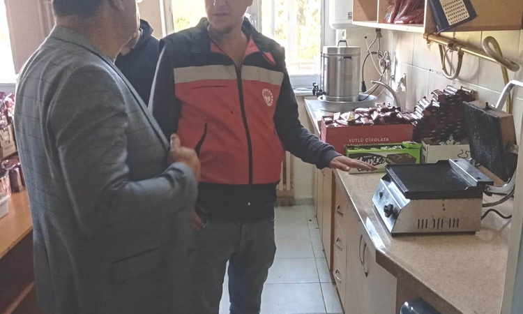 Kritik Açıklama: Kütahya Çavdarhisar'da okul kantinleri hijyen ve gıda güvenilirliği için denetlendi: Gelişmel