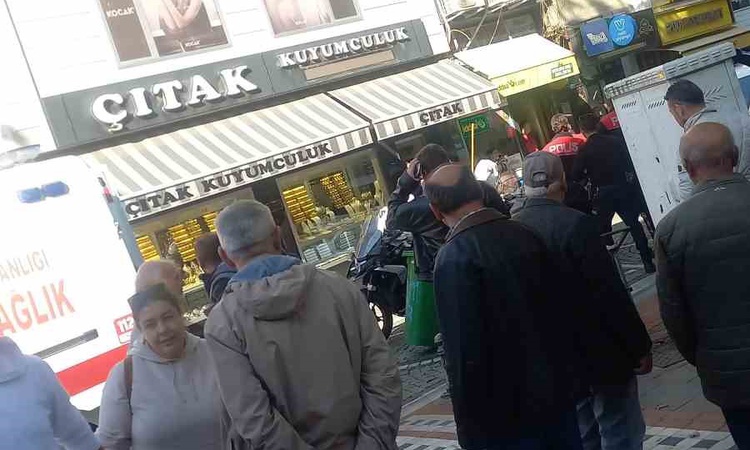 Kritik Açıklama: Lüleburgaz'da silahlı kavgada yoldan geçen 2 kişi yaralandı, şüpheli yakalandı | İşte Tüm Ayr