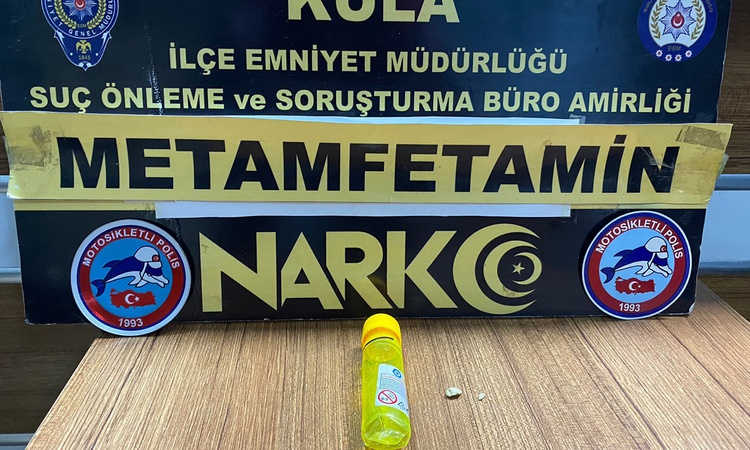 Kritik Açıklama: Manisa Kula'da aranan şahıslara, uyuşturucuya yönelik operasyonda 11 kişi hakkında tutuklama