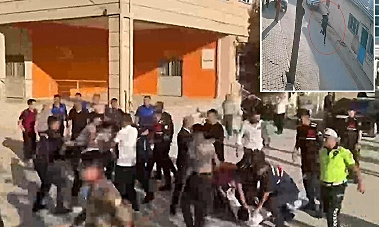 Kritik Açıklama: Manisa okul saldırı GÖRÜNTÜLERİ: Manisa Turgutlu okul saldırısına ait görüntüler! ve Merak Ed