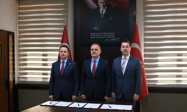 Kritik Açıklama: Marmaris Esnaf Odası binasını 15 yıllığına mesleki eğitim için tahsis etti - Son Dakika Bilgi