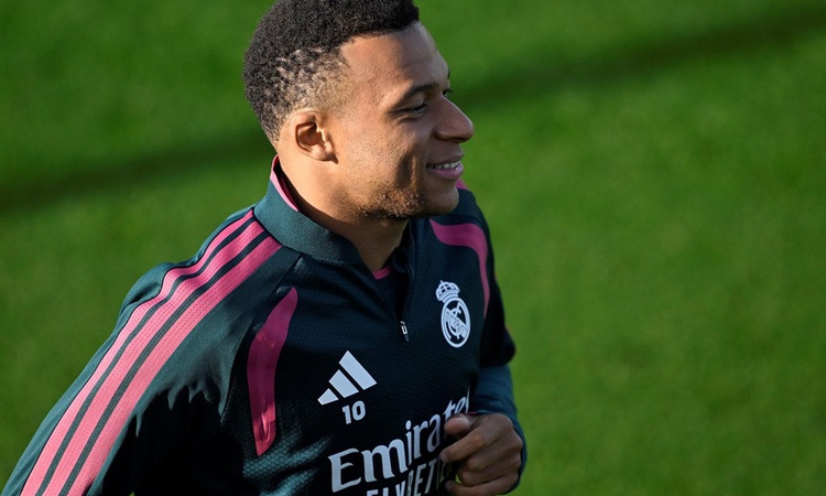 Kritik Açıklama: Mbappe'nin Mao için "diktatör" ifadesini kullanması Çin'de tepki topladı - Son Dakika Bilgile
