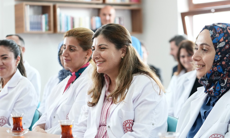 Kritik Açıklama: MEB’den 24 Kasım Öğretmenler Günü genelgesi: 81 ilde etkinlikler düzenlenecek ve Merak Edilen