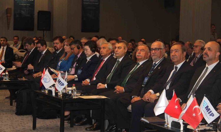 Kritik Açıklama: Mersin’de limanların geleceği masaya yatırıldı: Hukuk, teknoloji ve yeşil dönüşüm vurgusu: Ge