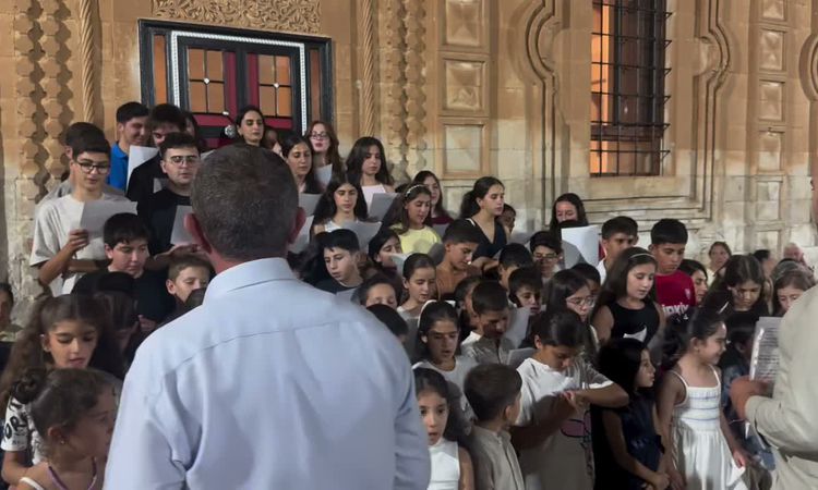 Kritik Açıklama: Midyat'ta Süryani cemaati Mor Şarbel için bir araya geldi - Son Dakika Bilgileri