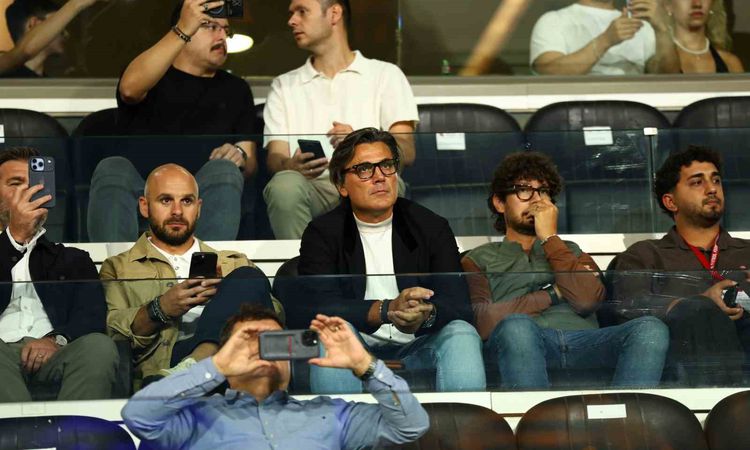 Kritik Açıklama: Montella, Başakşehir-Galatasaray Maçını Stadyumda İzledi - Son Dakika Bilgileri