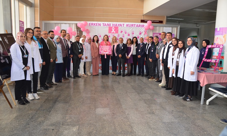 Kritik Açıklama: Muş İl Sağlık Müdürlüğü meme kanseri konferansında erken tanıya vurgu yapıldı: Gelişmeler Tak