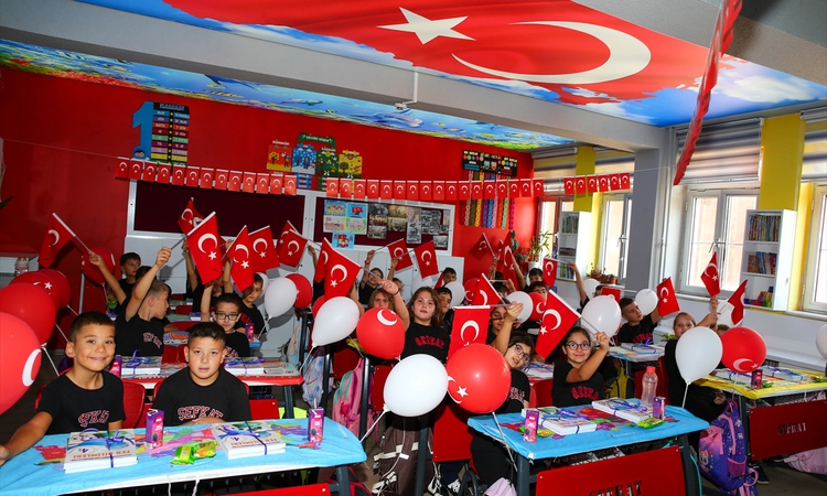 Kritik Açıklama: Nazilli ve Söke'de yeni eğitim öğretim yılı resmen start aldı - Son Dakika Bilgileri