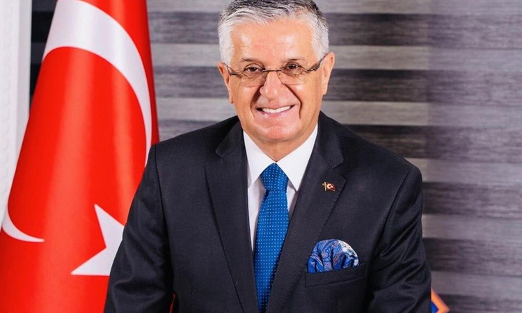 Kritik Açıklama: Necati Topaloğlu kimdir? Kemer'in emekli öğretmen başkanı CHP'den ayrıldı ve Merak Edilenler