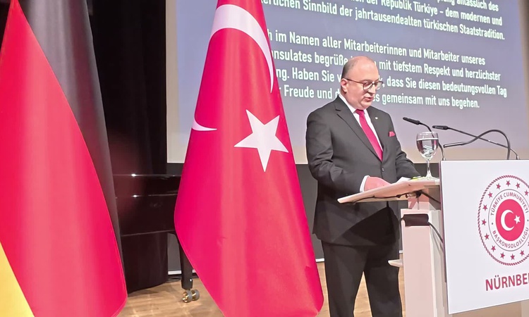 Kritik Açıklama: Nürnberg’de düzenlenen 29 Ekim kutlamasında Türk-Alman dostluğuna vurgu yapıldı | İşte Tüm Ay
