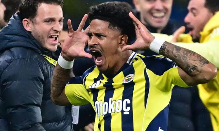 Kritik Açıklama: Oosterwolde transferi Roma'da taşları yerinden oynatacak: Gelişmeler Takip Ediliyor