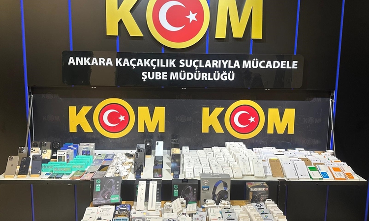 Kritik Açıklama: Polatlı'da kaçak cep telefonu ve aksesuar operasyonunda 4 şüpheli yakalandı ve Merak Edilenle