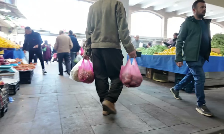 Kritik Açıklama: Polatlı'da pazar esnafı 4 kilo mandalinayla bir litre mazot alabildiğini söyledi | İşte Tüm A