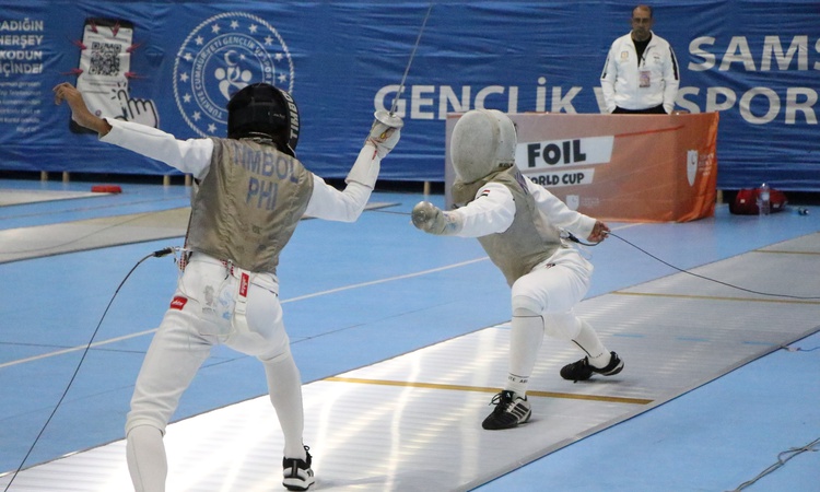 Kritik Açıklama: Samsun'da 52 ülkeden 606 sporcu Yıldızlar ve Gençler Flöre Dünya Kupası'nda yarışıyor