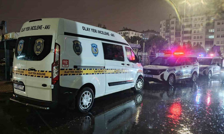Kritik Açıklama: Samsun Bafra'da bıçaklı kavgada yaralanan 2 kişi hastaneye kaldırıldı: Gelişmeler Takip Edili