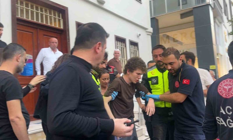 Kritik Açıklama: Samsun İlkadım'da darbedilen 22 yaşındaki genç hastaneye kaldırıldı - Son Dakika Bilgileri