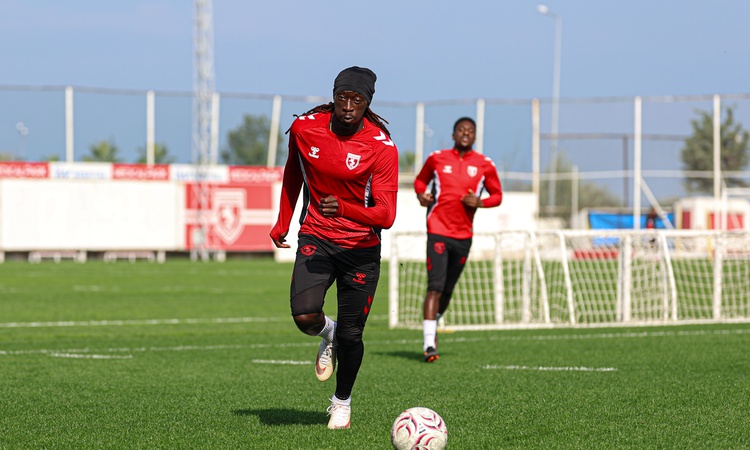 Kritik Açıklama: Samsunspor, Başakşehir deplasmanı hazırlığını antrenmanla sürdürdü