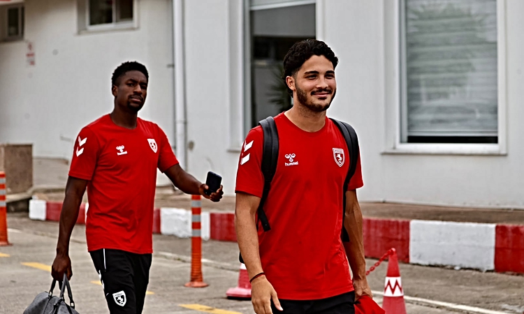 Kritik Açıklama: Samsunspor, Erzurumspor FK deplasmanı için hazırlıklarını tamamlayıp Erzurum'a gitti: Gelişme