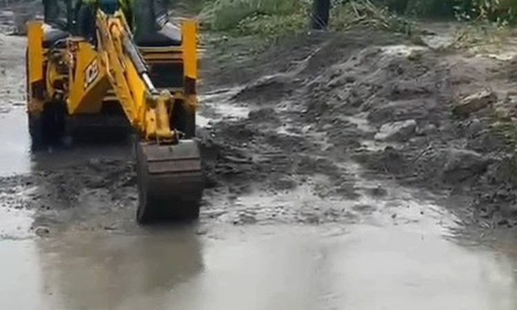 Kritik Açıklama: Sapanca'da sağanak dereleri taşırdı, bazı evleri su bastı; can kaybı olmadı | İşte Tüm Ayrınt