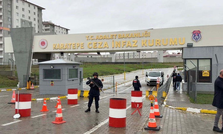 Kritik Açıklama: Sinem Dedetaş, ev hapsi kararıyla Çorlu'daki cezaevinden tahliye edildi - Son Dakika Bilgiler