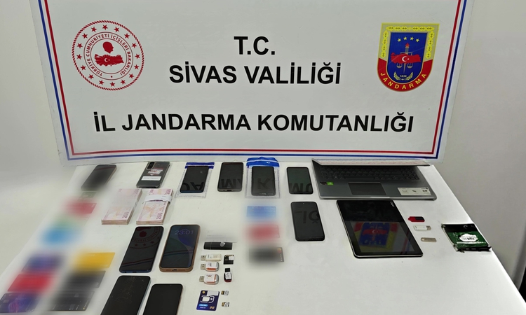 Kritik Açıklama: Sivas'ta siber dolandırıcılık operasyonunda 850 milyon TL hareketi, 5 kişi hakkında tutuklama
