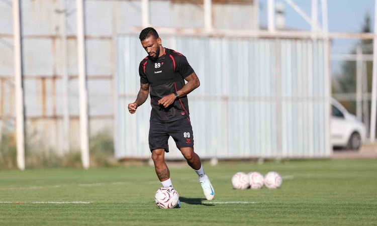 Kritik Açıklama: Sivasspor, Muğlaspor maçı hazırlıklarını sürdürdü - Son Dakika Bilgileri