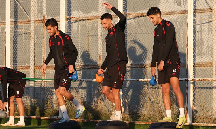 Kritik Açıklama: Sivasspor, Ümraniyespor deplasmanı hazırlığında taktik çalışma yaptı | İşte Tüm Ayrıntılar