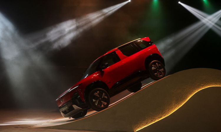 Kritik Açıklama: Tata Motors Fiyatlarına 1 Eylül'den İtibaren 25.000 Rs'ye Kadar Zam | İşte Tüm Ayrıntılar