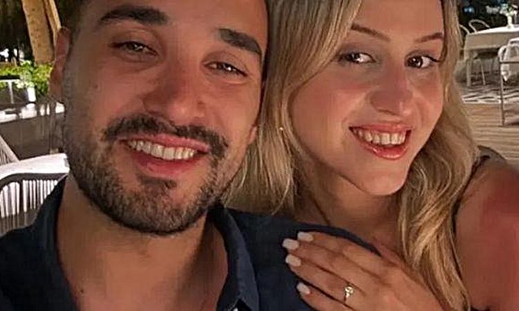 Kritik Açıklama: Tolga Kalender evli mi? Tolga Kalender'in eşi Çiğdem Kalender kimdir? | İşte Tüm Ayrıntılar