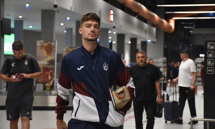Kritik Açıklama: Trabzonspor, Ferencvaros'a Elenerek Trabzon'a Döndü - Son Dakika Bilgileri