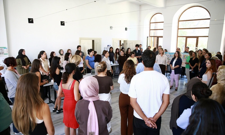 Kritik Açıklama: Trakya Üniversitesi Mimarlık Fakültesi öğrencilerinin Edirne temalı İZ sergisi açıldı: Gelişm
