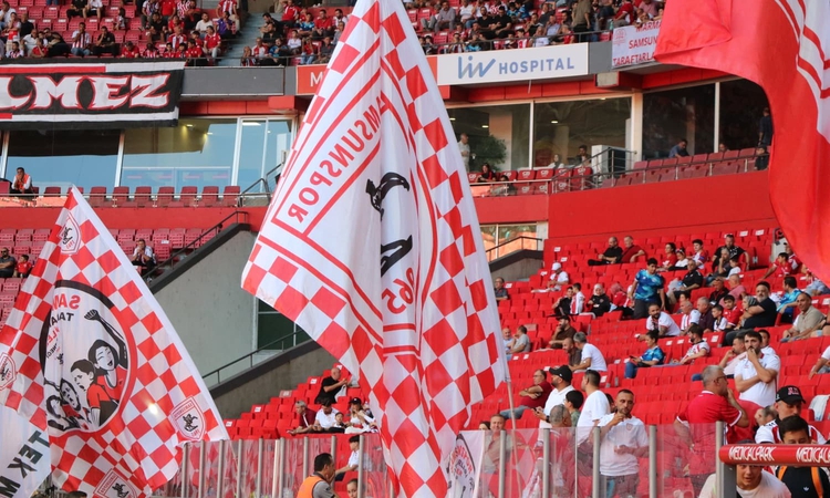 Kritik Açıklama: Trendyol Süper Lig: Samsunspor: 1 - Çorum FK: 3 (Maç devam ediyor)