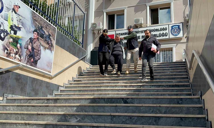 Kritik Açıklama: Uyuşturucudan 10 yıl hapis cezalı firari, Pendik'te başkasının kimliğiyle yakalandı